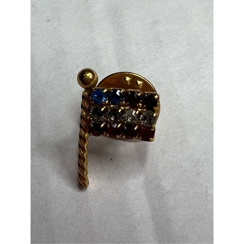 3/$15 or 5/$20 Vintage studded American flag lapel pin